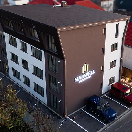 Deluxe Aparthotel Marwell Residence ซูชาวา ภายนอก รูปภาพ